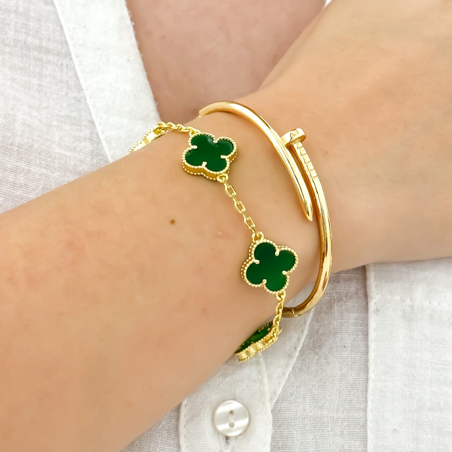 Juego de Pulsera Trébol Verde de la suerte  + Pulsera Clavo en Baño de Oro de 18K.