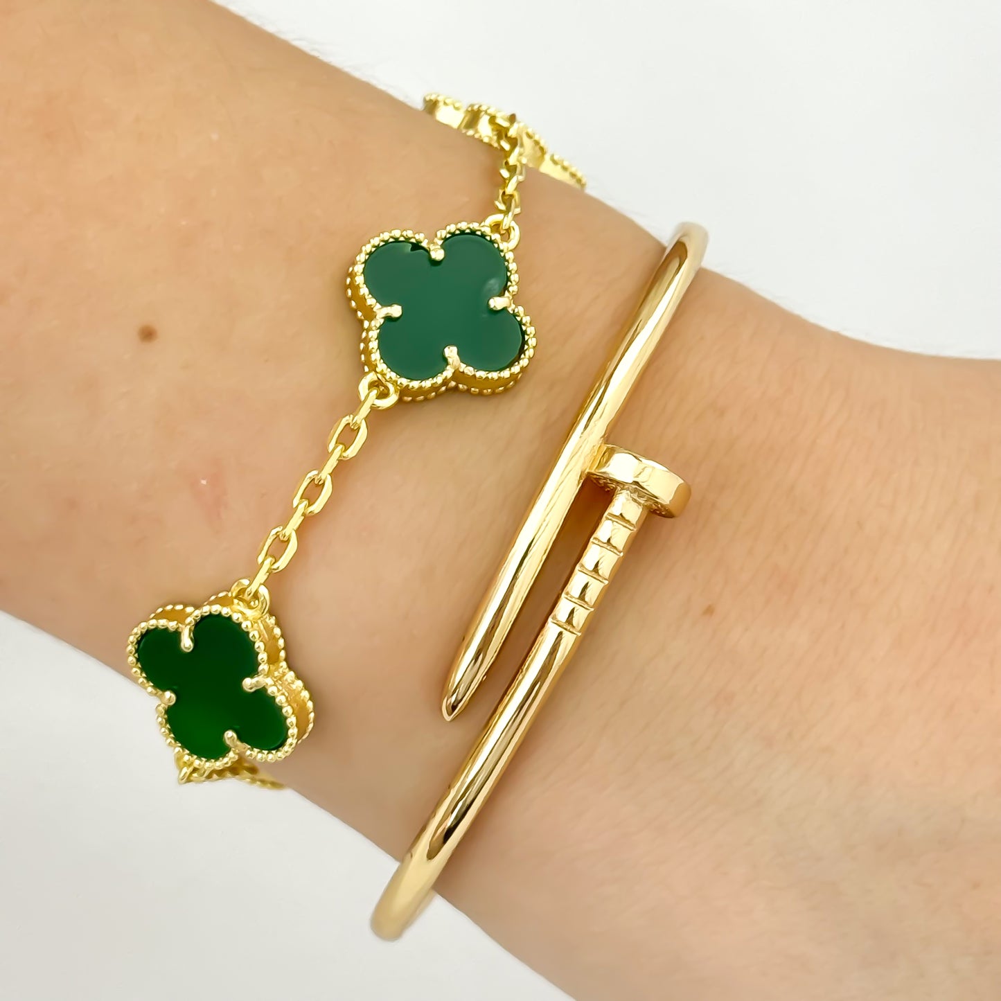 Juego de Pulsera Trébol Verde de la suerte  + Pulsera Clavo en Baño de Oro de 18K.