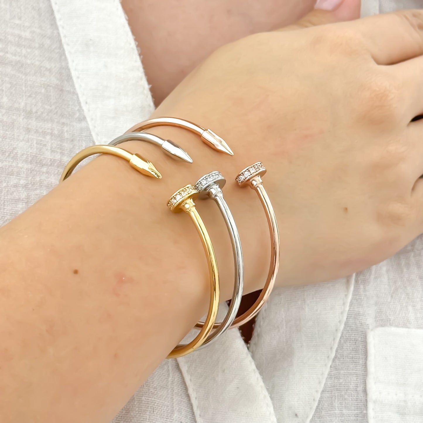 Pulsera Clavos de 3 Oros en Baño de Oro 18K