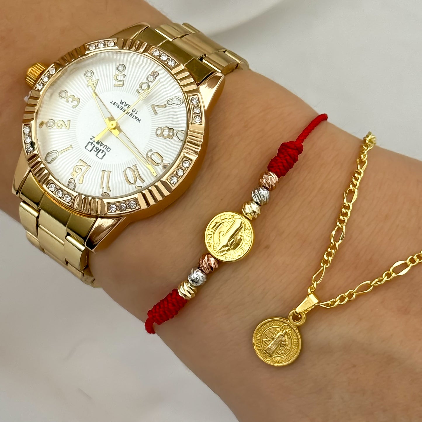 CONJUNTO SAN BENITO PROTECCION CADENA + DIJE SAN BENITO + PULSERA SAN BENITO EN BAÑO DE 18K CON GARANTIA  + RELOJ DE DAMA ALTA CALIDAD