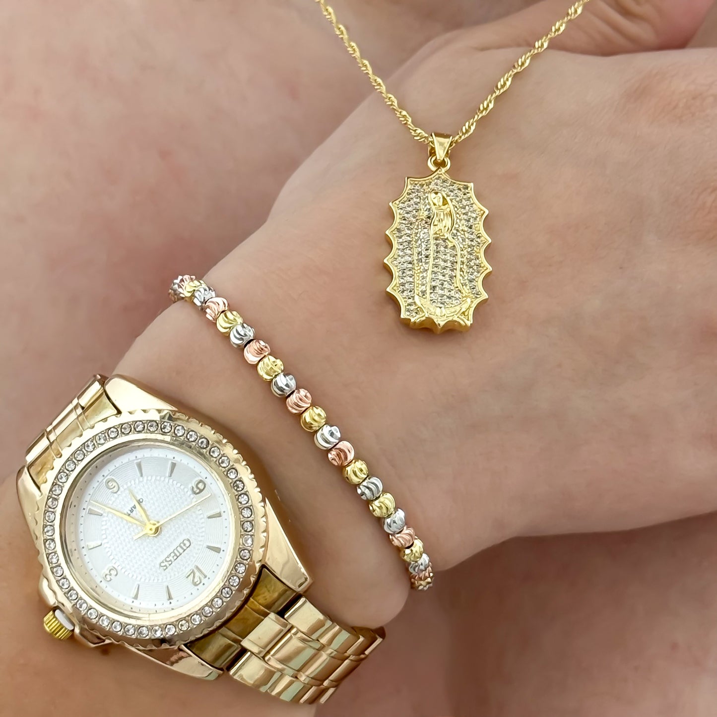 Juego de Cadena Tejido Singapur + Virgen Guadalupe con Circones + Pulsera Balin 4mm balin Italiano en 3 Oros en Baño de Oro 18k + Reloj Guess con Garantia